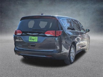 2023 Chrysler Voyager LX FWD