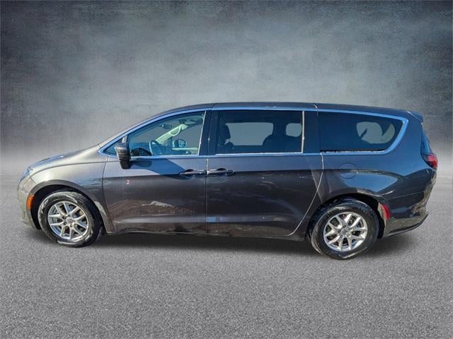 2023 Chrysler Voyager LX FWD