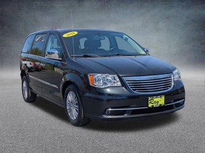2016 Chrysler Town & Country 4dr Wgn Touring-L