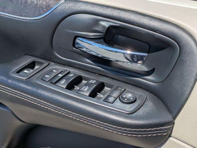 2016 Chrysler Town & Country 4dr Wgn Touring-L