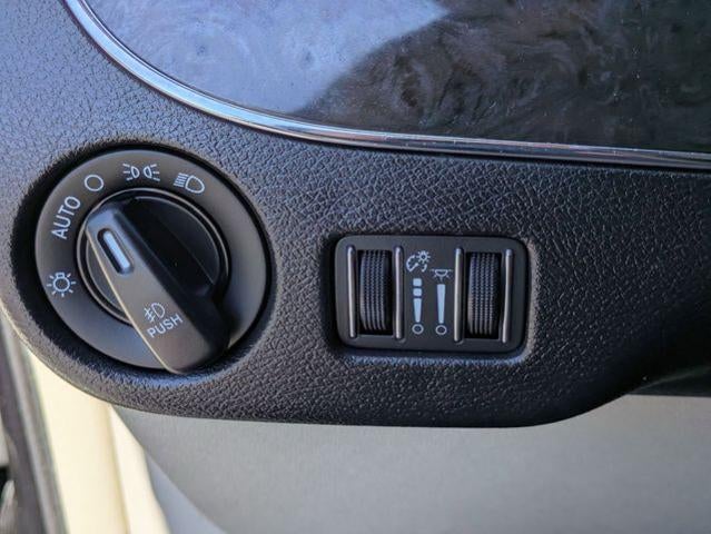 2016 Chrysler Town & Country 4dr Wgn Touring-L