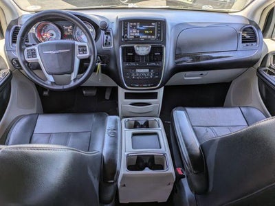 2016 Chrysler Town & Country 4dr Wgn Touring-L