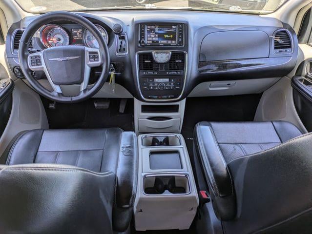 2016 Chrysler Town & Country 4dr Wgn Touring-L
