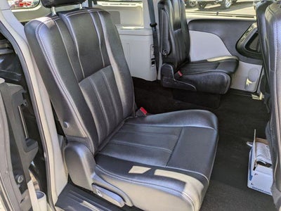 2016 Chrysler Town & Country 4dr Wgn Touring-L