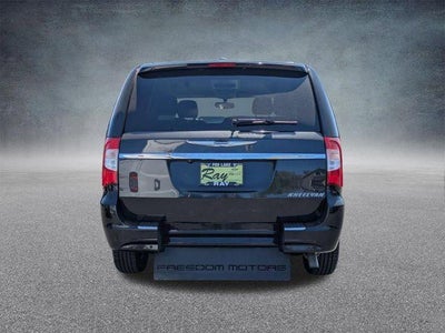 2016 Chrysler Town & Country 4dr Wgn Touring-L