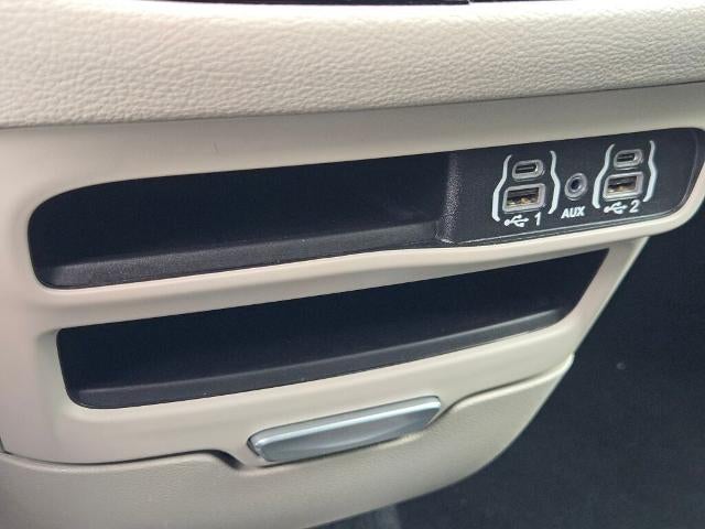 2023 Chrysler Pacifica Hybrid Touring L FWD