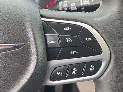 2023 Chrysler Pacifica Hybrid Touring L FWD