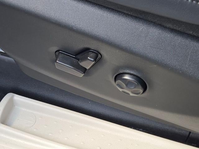 2023 Chrysler Pacifica Hybrid Touring L FWD