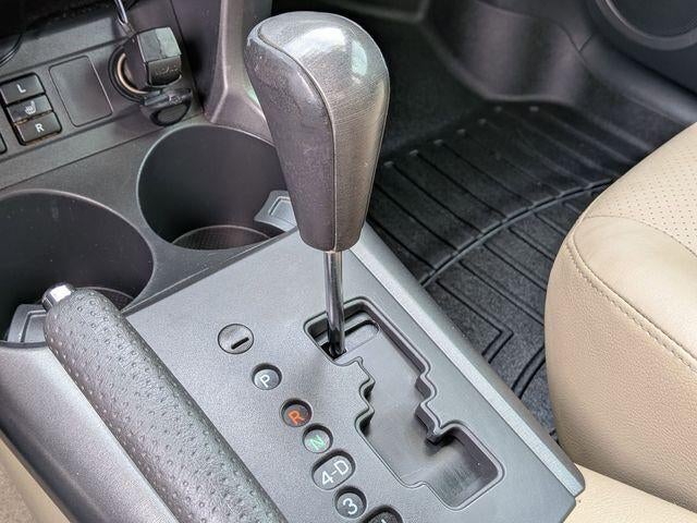 2012 Toyota RAV4 4WD 4dr V6 Limited (Natl)
