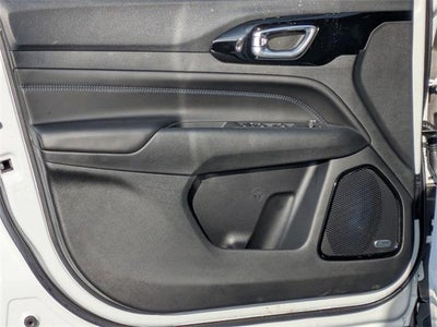 2026 Jeep Compass Latitude 4x4 *Ltd Avail*