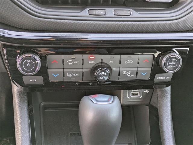 2026 Jeep Compass Latitude 4x4 *Ltd Avail*