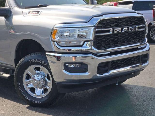 2024 RAM 3500 Tradesman 4x4 Crew Cab 6'4" Box