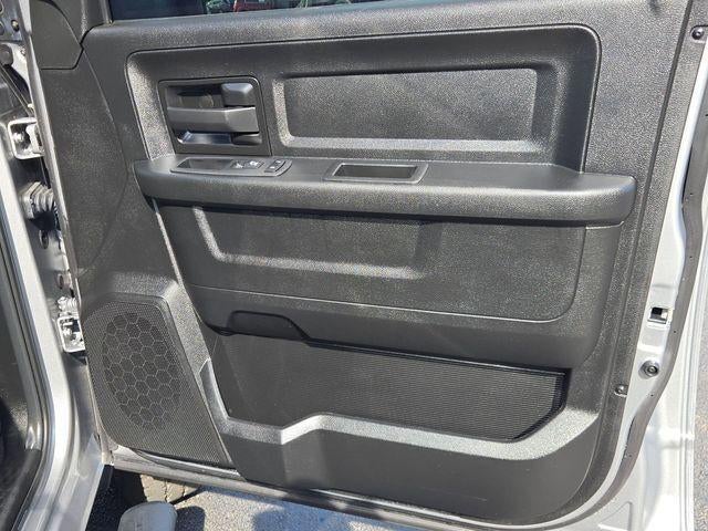 2024 RAM 3500 Tradesman 4x4 Crew Cab 6'4" Box