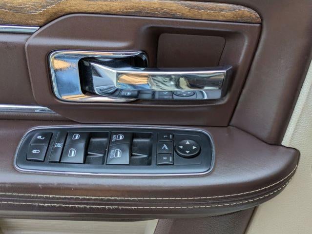 2017 RAM 3500 Laramie Longhorn 4x4 Crew Cab 8' Box