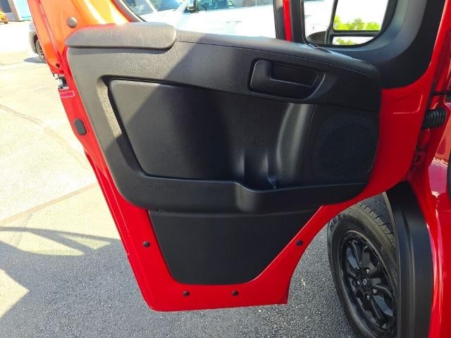2026 RAM ProMaster Cargo Van Tradesman 1500 Low Roof 118" WB w/Pass Seat