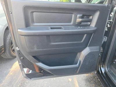 2015 RAM 5500 4WD Crew Cab 173" WB 60" CA Tradesman