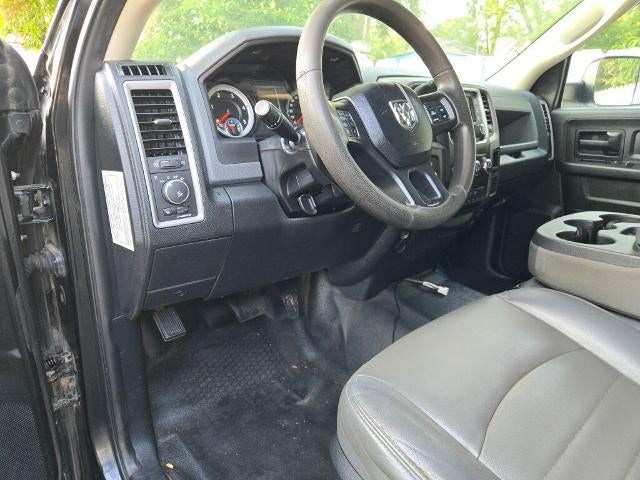 2015 RAM 5500 4WD Crew Cab 173" WB 60" CA Tradesman