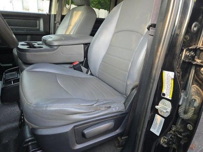 2015 RAM 5500 4WD Crew Cab 173" WB 60" CA Tradesman