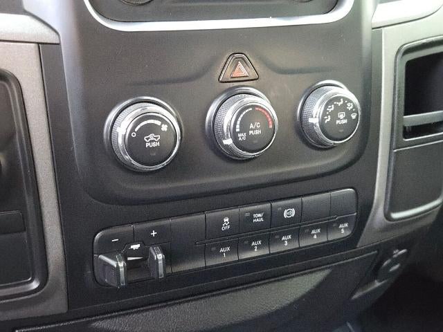 2015 RAM 5500 4WD Crew Cab 173" WB 60" CA Tradesman