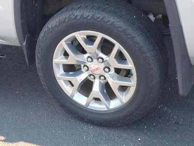 2017 GMC Sierra 1500 Crew Cab Short Box 4-Wheel Drive SLT