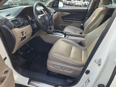 2016 Honda Pilot AWD 4dr Elite with DVD Rear Entertainment System and Navigation