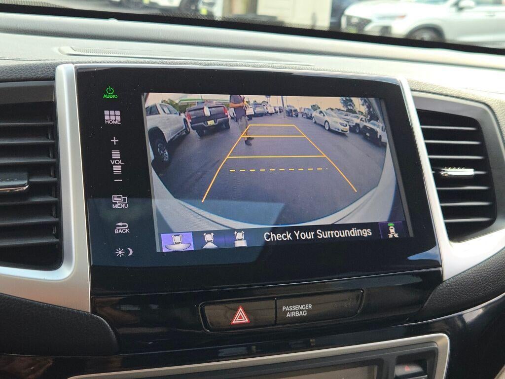 2016 Honda Pilot AWD 4dr Elite with DVD Rear Entertainment System and Navigation
