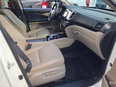 2016 Honda Pilot AWD 4dr Elite with DVD Rear Entertainment System and Navigation