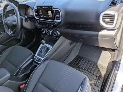 2023 Hyundai VENUE Limited IVT