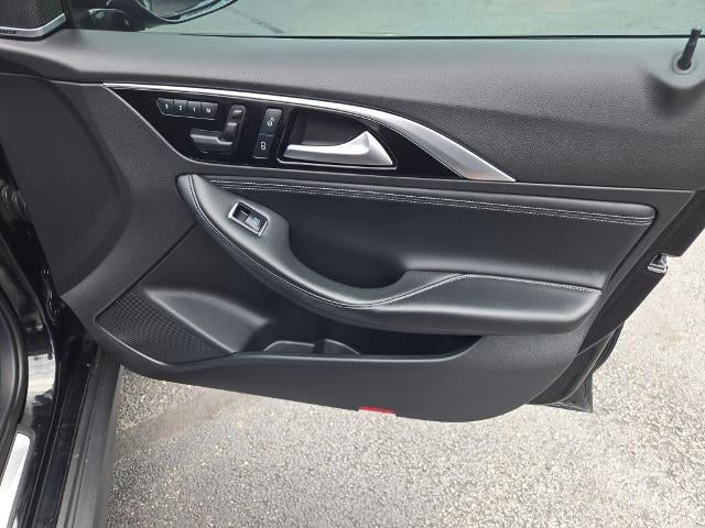 2018 INFINITI QX30 Premium AWD