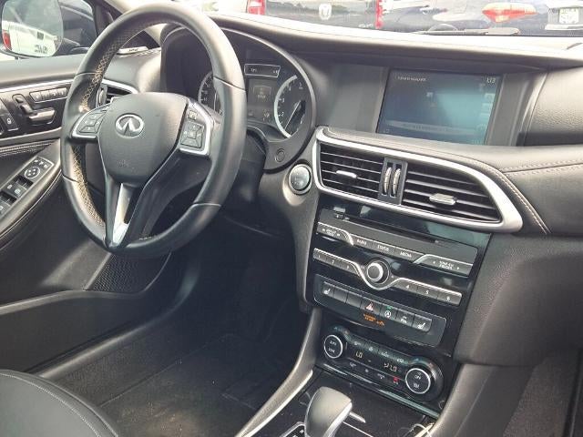 2018 INFINITI QX30 Premium AWD