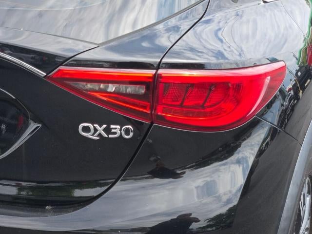 2018 INFINITI QX30 Premium AWD