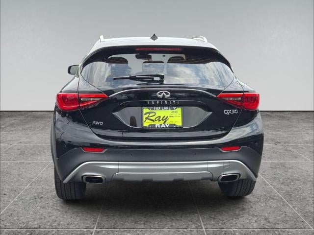 2018 INFINITI QX30 Premium AWD