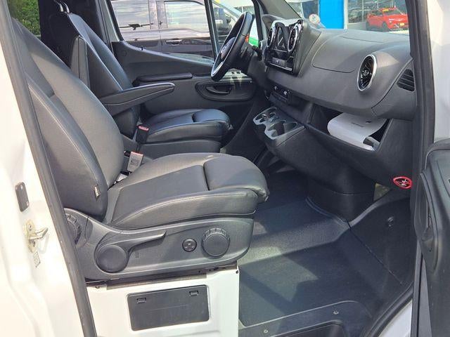 2022 Mercedes-Benz Sprinter Passenger Van 2500 High Roof V6 170" RWD