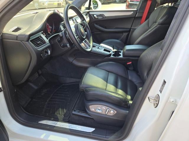 2015 Porsche Macan AWD 4dr Turbo
