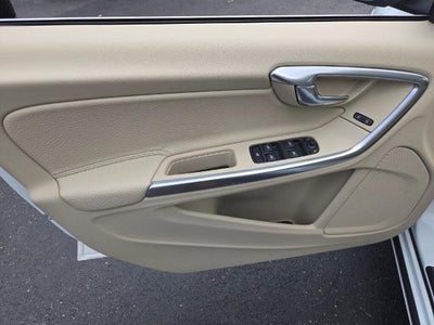 2014 Volvo S60 4dr Sdn T5 Premier FWD