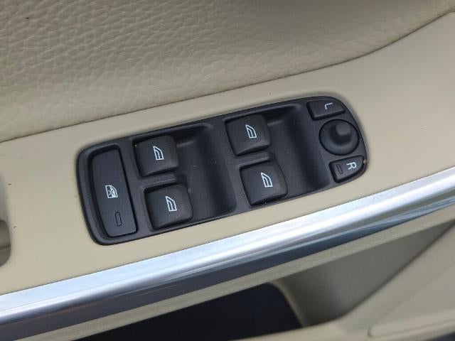 2014 Volvo S60 4dr Sdn T5 Premier FWD