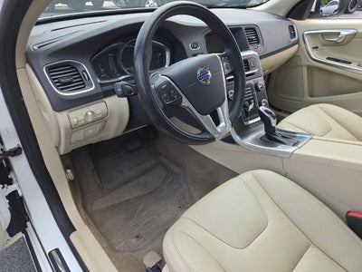 2014 Volvo S60 4dr Sdn T5 Premier FWD