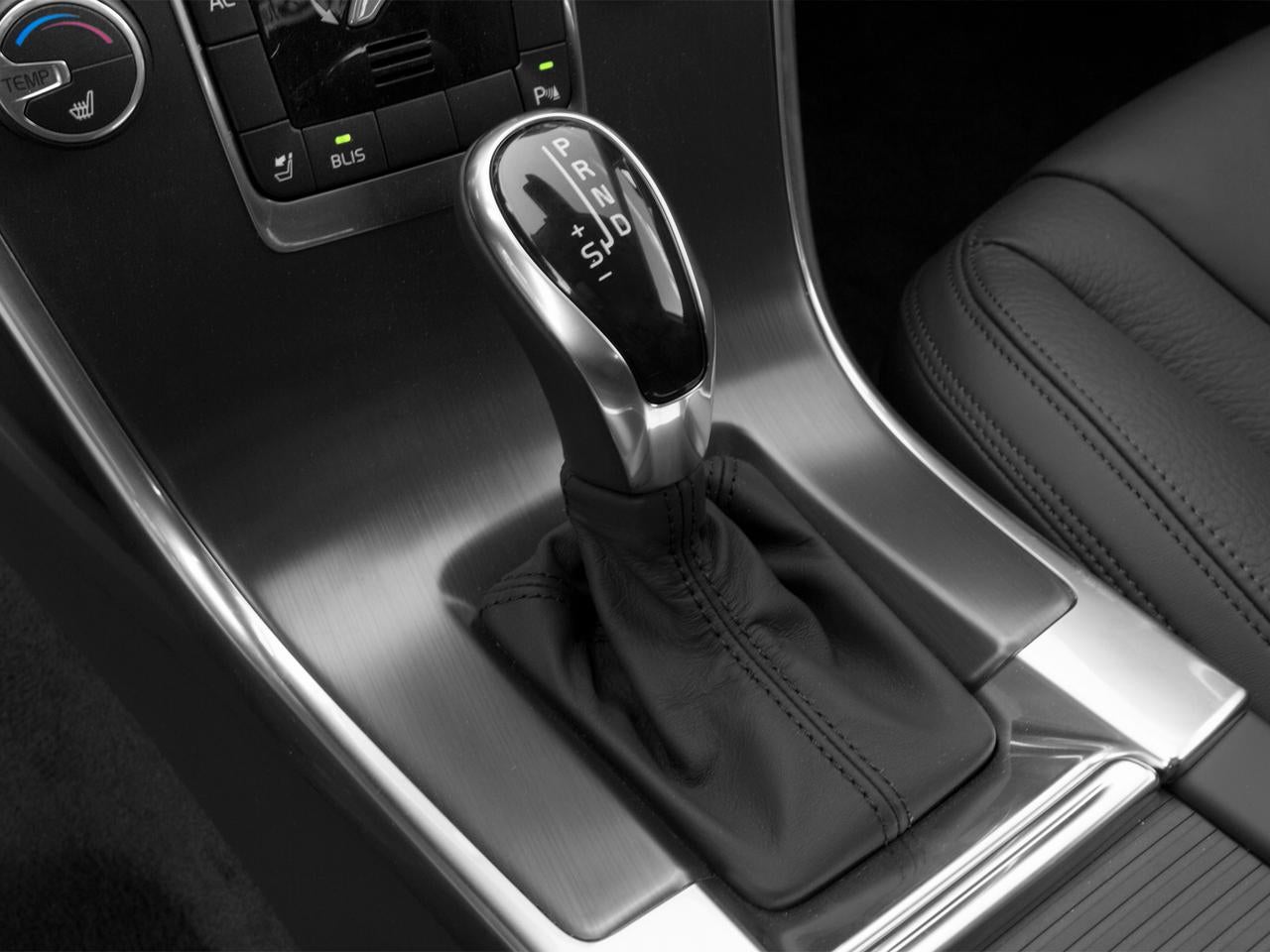 2015 Volvo XC60 2015.5 FWD 4dr T5 Drive-E