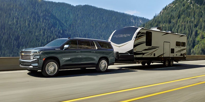 2022 Chevy Suburban towing img