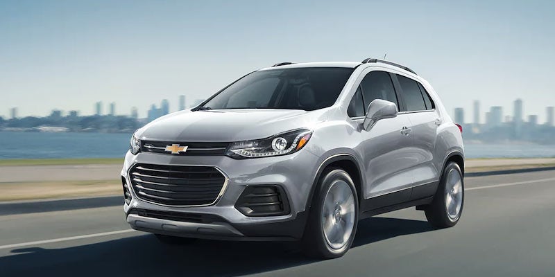 2022 Chevrolet Trax on highway img